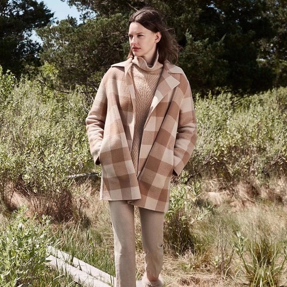 Theory Moving Rib Turtleneck Sweater - Picture 2 of 9